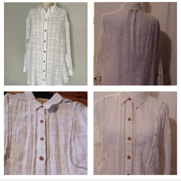 🌺Democracy White Blouse with Tan Buttons - Picture 1 of 10